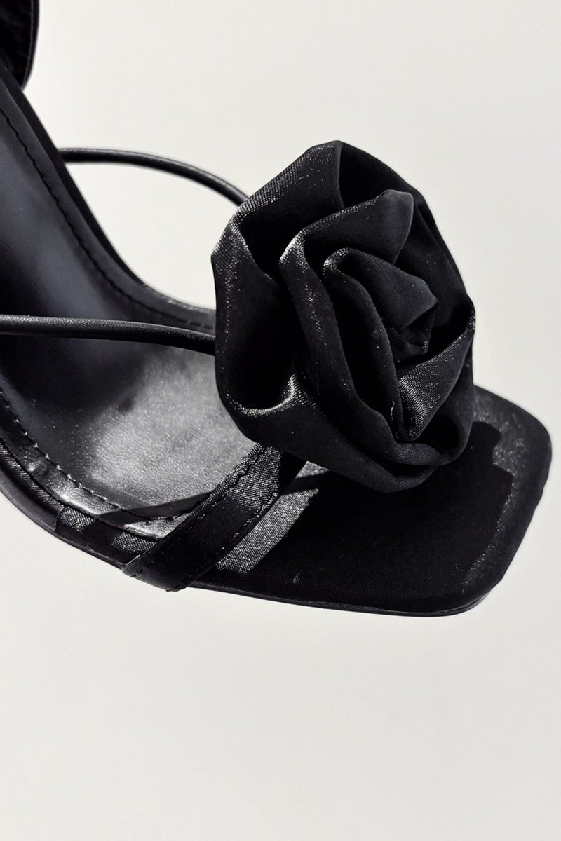 Beautifully Finished Heels in a Timeless Design