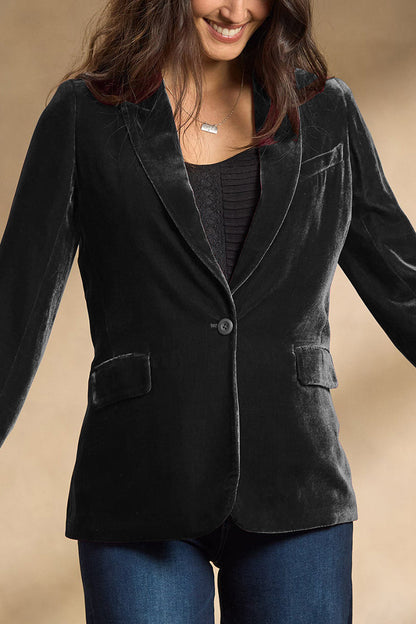 Well Tailored Garment with a Graceful Silhouette