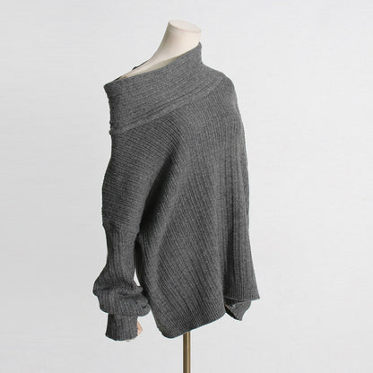 A Vintage Style Pullover with Delicate Timeless Details