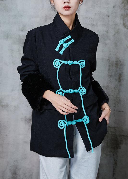 Sophisticated Coat with a Clean Classic Look