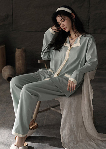 Well Tailored Garment with a Graceful Silhouette