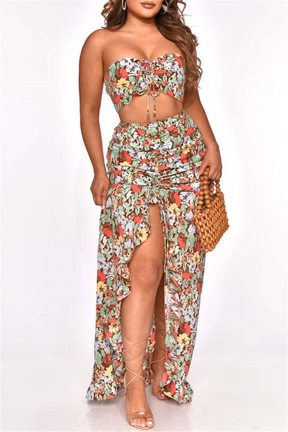 Gracefully Styled Garment for Any Occasion