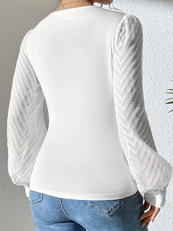 Effortlessly Elegant Blouse with a Timeless Design