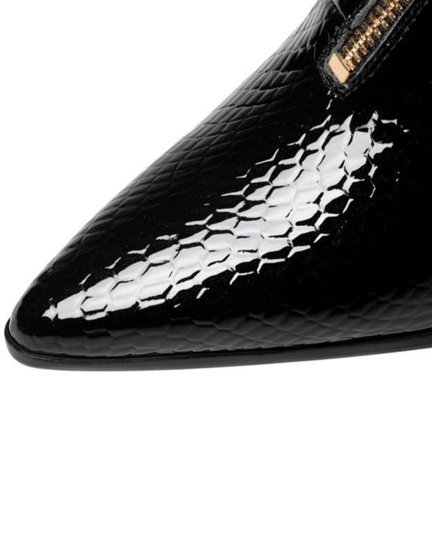 Polished Boots with an Effortless Classic Look