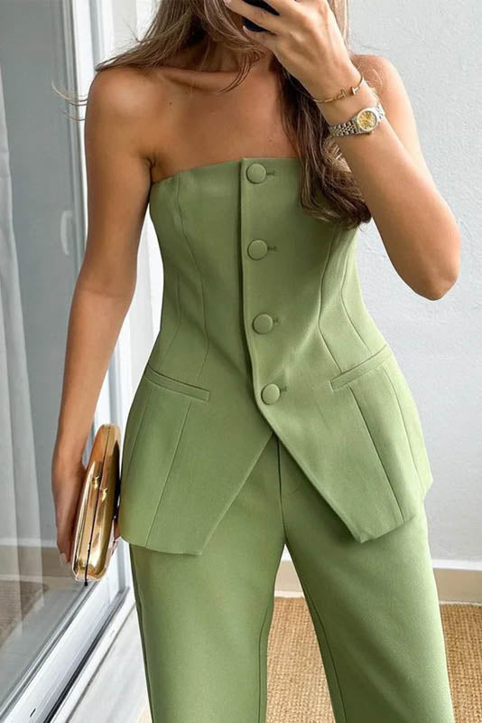 Beautifully Finished Top in a Timeless Design