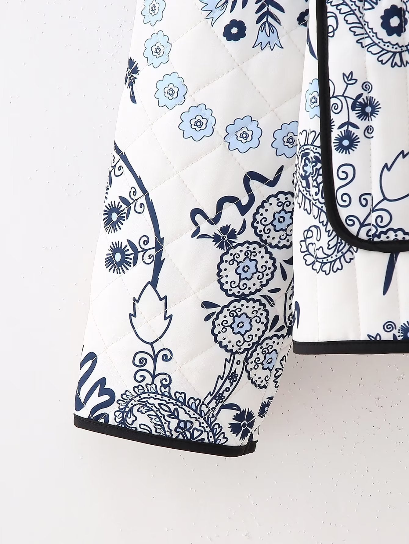 Beautifully Finished Jacket in a Timeless Design