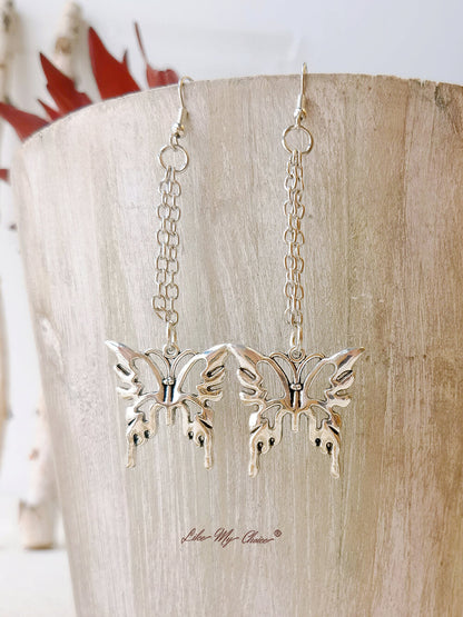 A Vintage Style Garment with Delicate Timeless Details