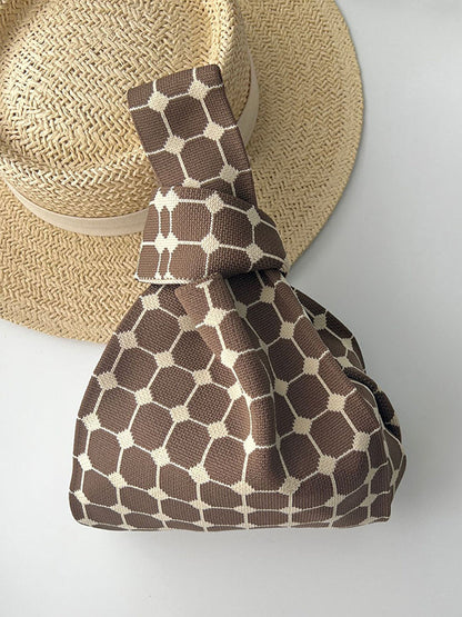 Gracefully Styled Bag for Any Occasion