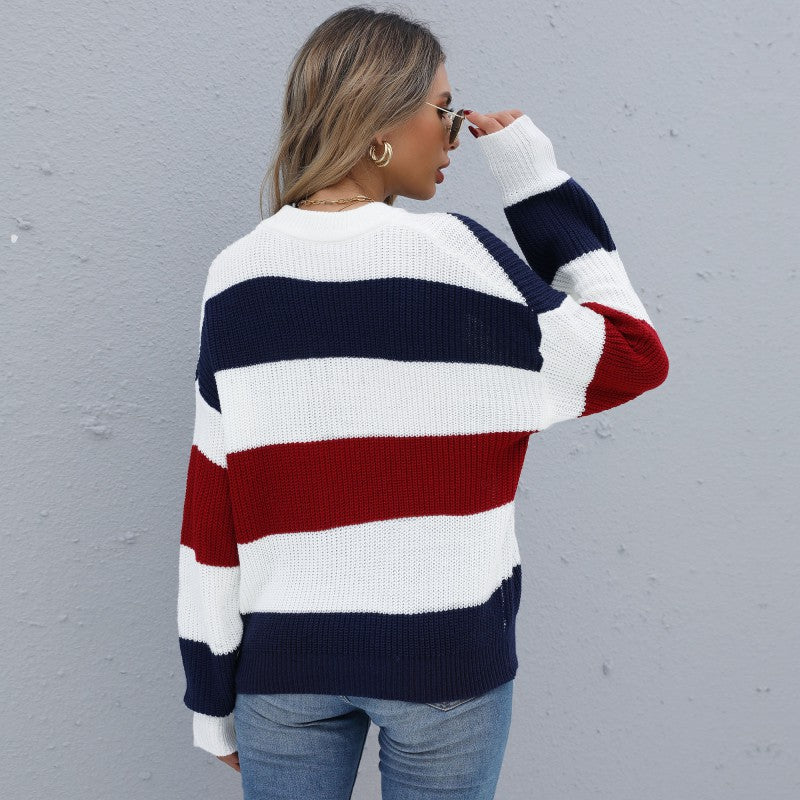 Effortlessly Elegant Sweater with a Timeless Design