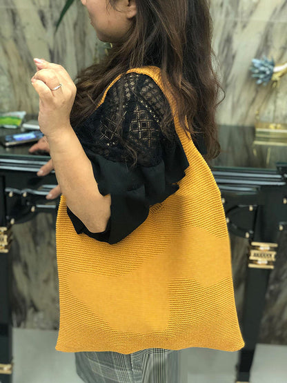 Beautifully Finished Bag in a Timeless Design