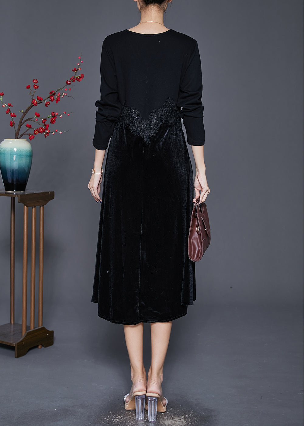 Sophisticated Dress with a Clean Classic Look