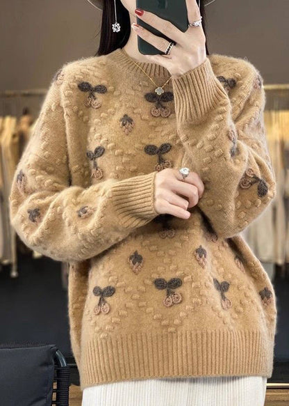 Beautifully Finished Sweater in a Timeless Design