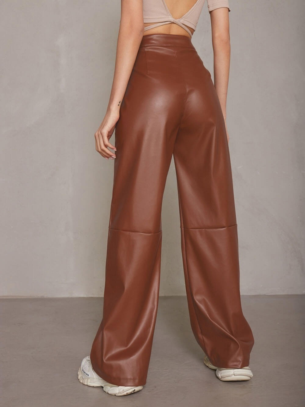 Gracefully Styled Pants for Any Occasion