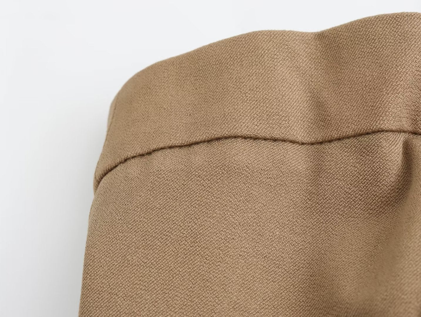 Effortlessly Elegant Garment with a Timeless Design