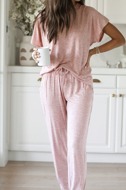 Well Tailored Pants with a Graceful Silhouette