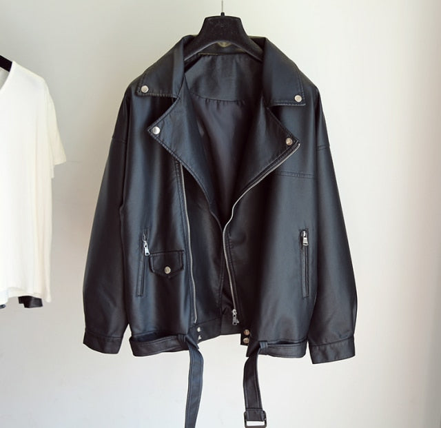 Effortlessly Elegant Jacket with a Timeless Design