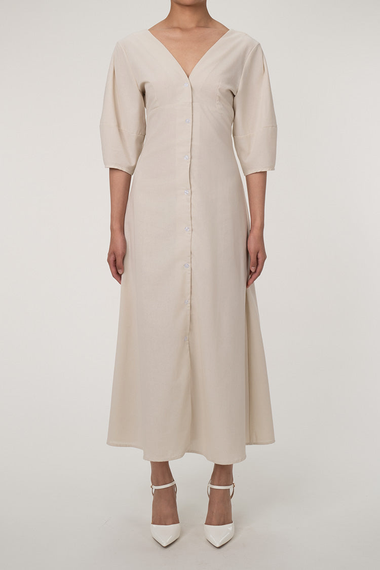 Classic Vintage Dress with a Flattering Fit