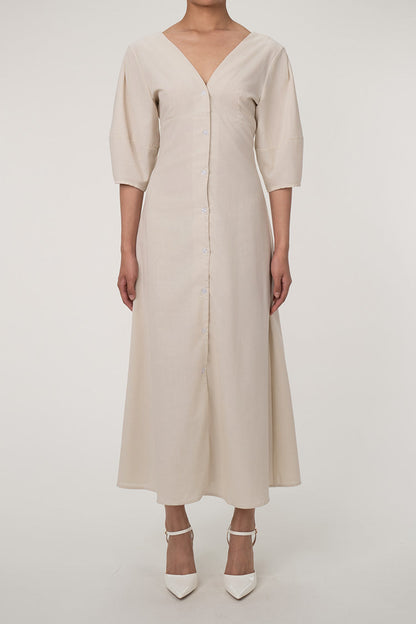 Classic Vintage Dress with a Flattering Fit