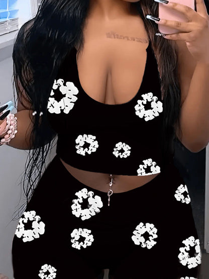 Beautifully Finished Top in a Timeless Design