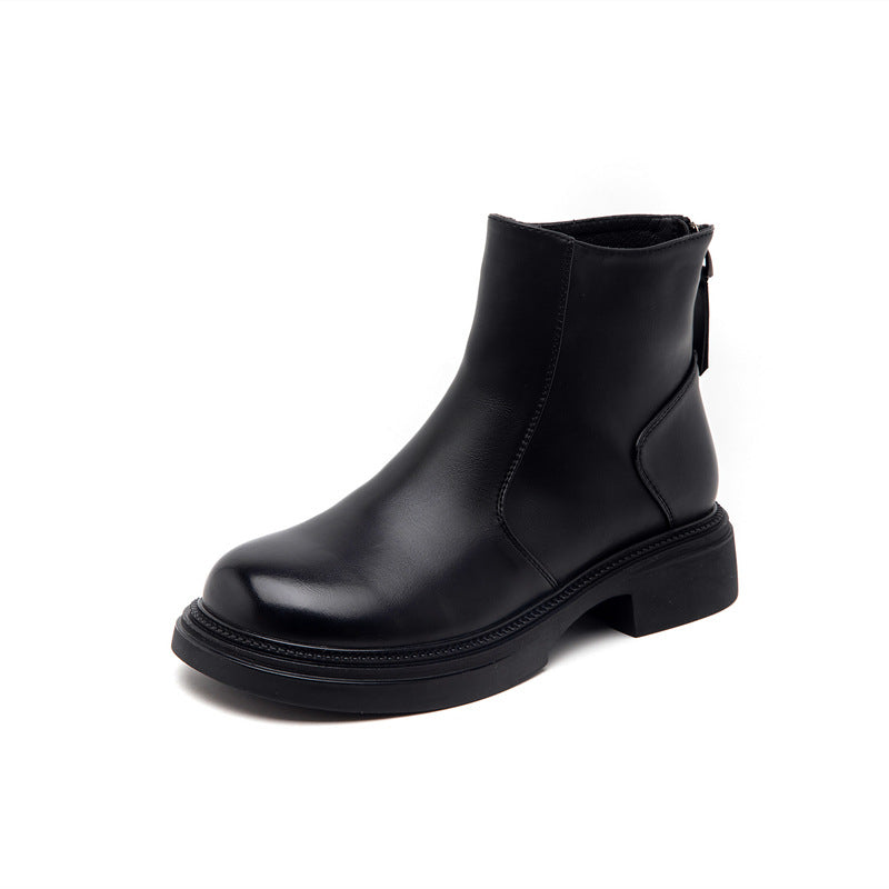 Well Tailored Boots with a Graceful Silhouette