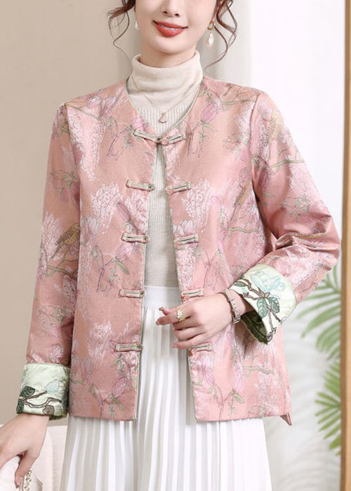 Well Tailored Coat with a Graceful Silhouette