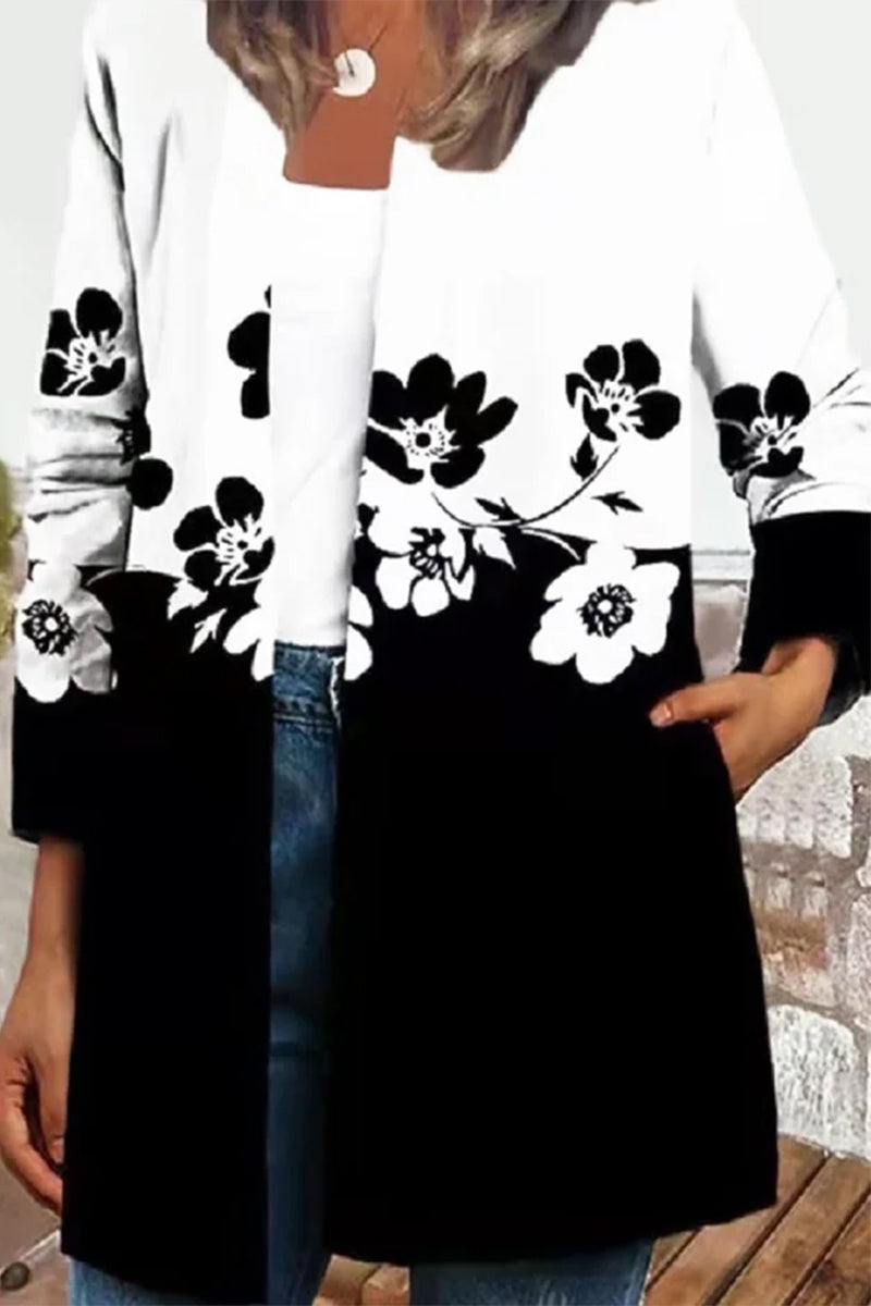 Effortlessly Elegant Garment with a Timeless Design