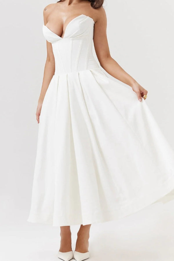 Polished Dress with an Effortless Classic Look