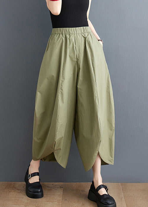 Classic Vintage Pants with a Flattering Fit
