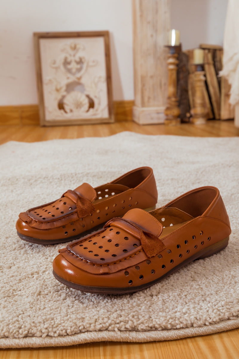 Gracefully Styled Garment for Any Occasion
