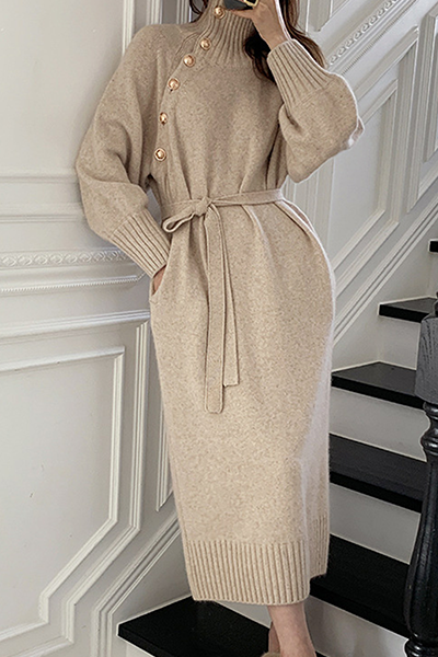 Well Tailored Dress with a Graceful Silhouette