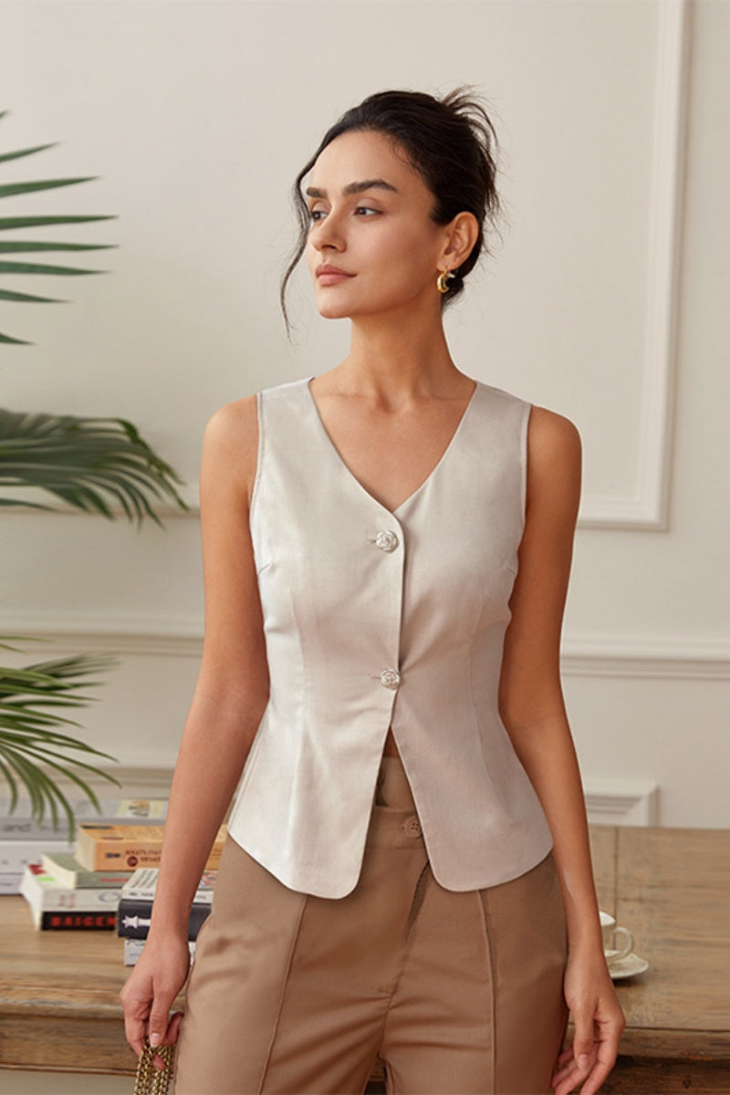 Beautifully Crafted Coat in a Classic Style