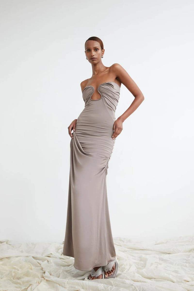 Gracefully Styled Dress for Any Occasion