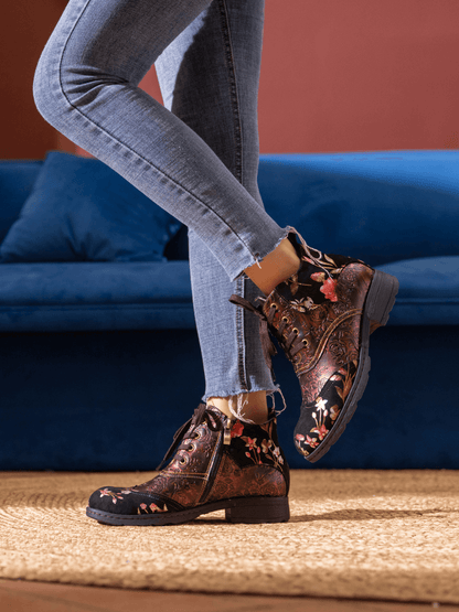 Beautifully Finished Boots in a Timeless Design
