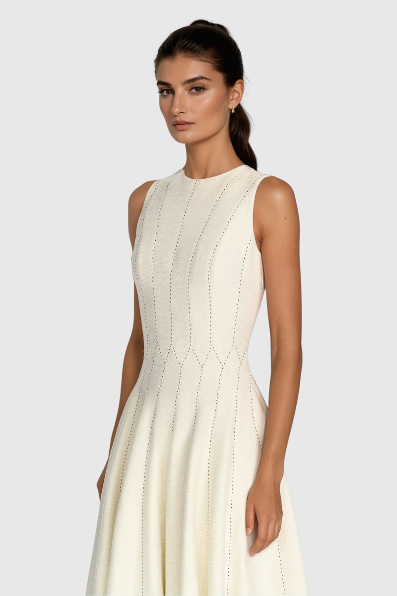 Beautifully Crafted Dress in a Classic Style