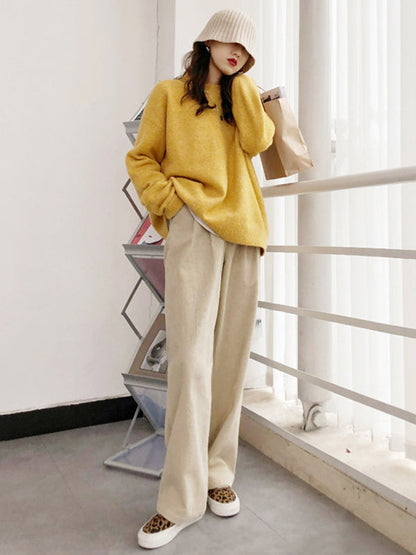 Well Tailored Sweater with a Graceful Silhouette