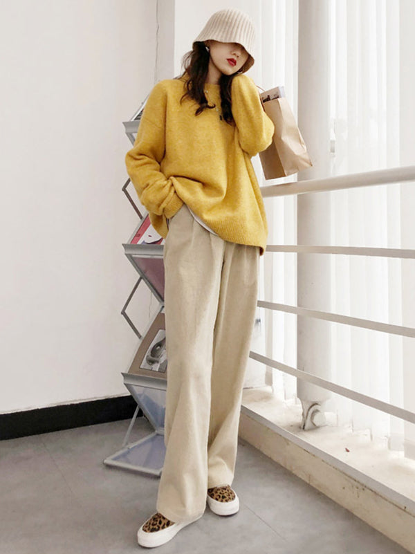 Well Tailored Sweater with a Graceful Silhouette