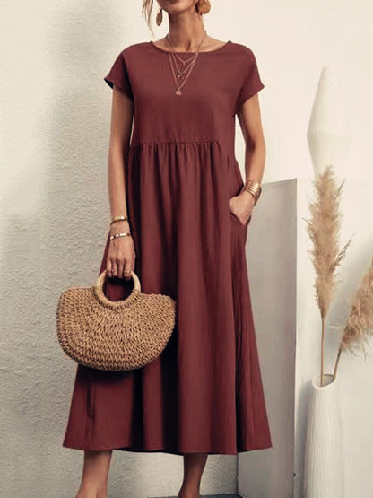 Beautifully Finished Dress in a Timeless Design