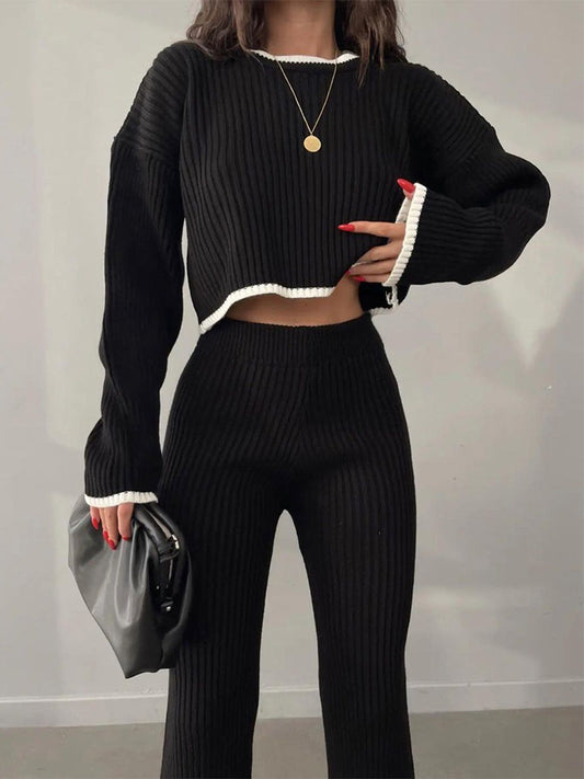 Effortlessly Elegant Sweater with a Timeless Design