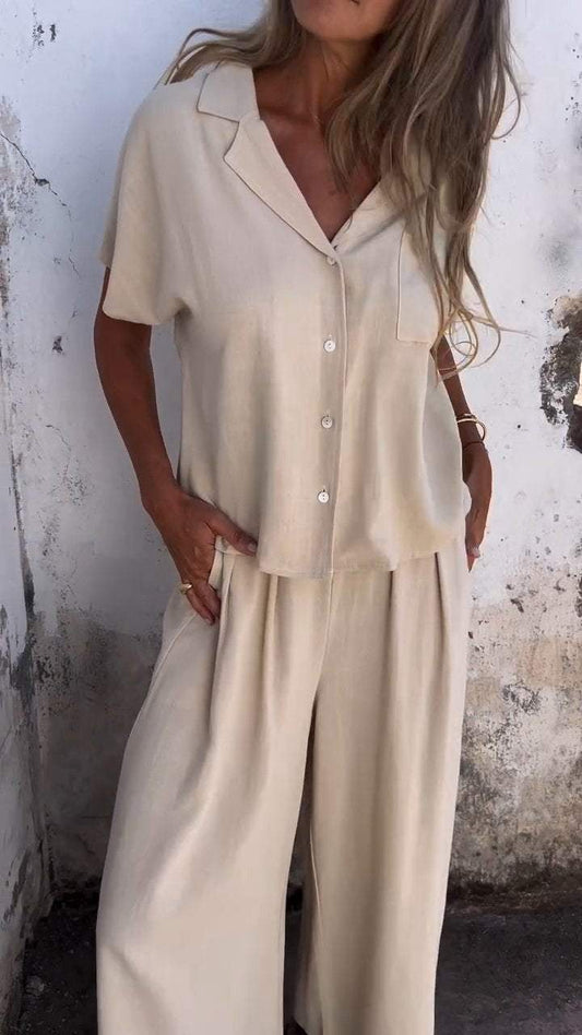 Elegantly Styled Trousers for Everyday Wear