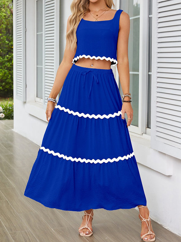 Effortlessly Elegant Top with a Timeless Design