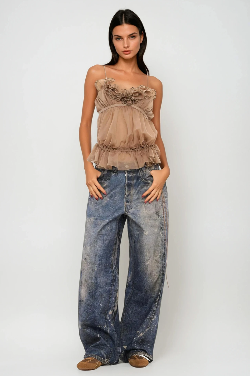 Beautifully Finished Top in a Timeless Design