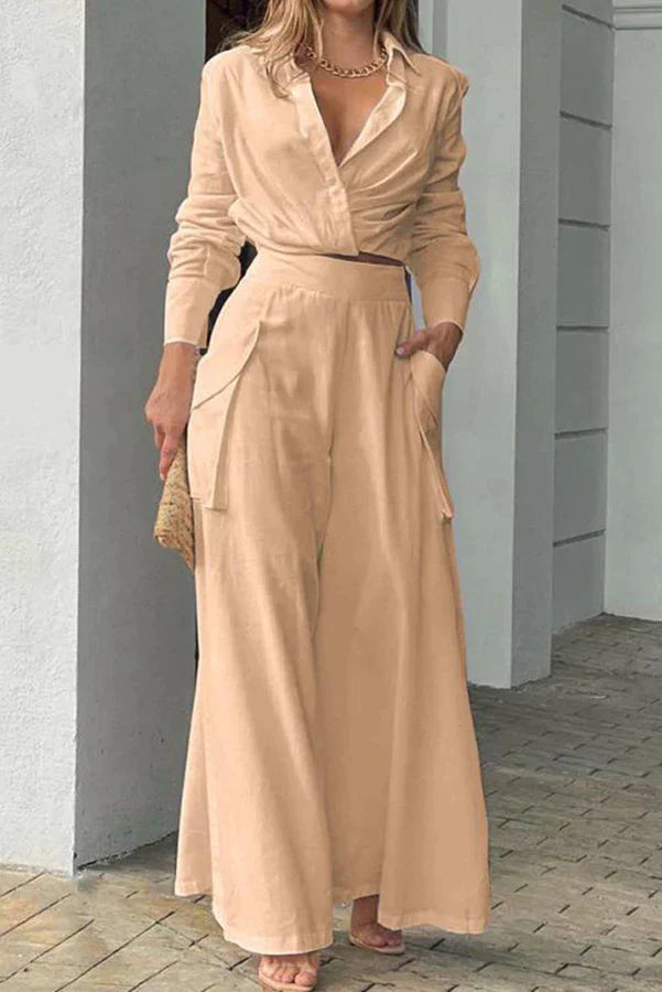 Classic Vintage Blouse with a Flattering Fit
