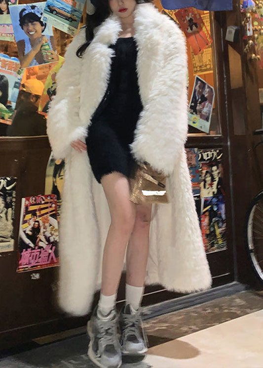 Classic Vintage & Enduringly Stylish Coat