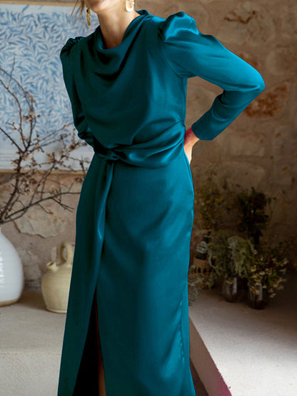 Classic Vintage Dress with a Flattering Fit