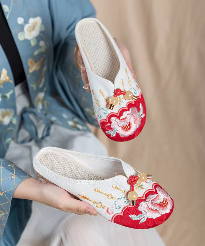 Beautifully Finished Sandals in a Timeless Design