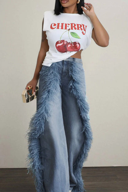 Beautifully Finished Garment in a Timeless Design