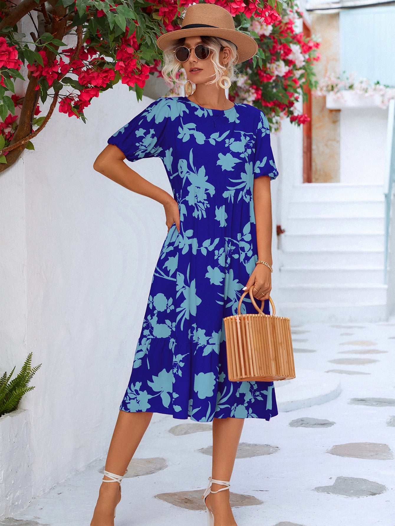 Beautifully Crafted Dress in a Classic Style