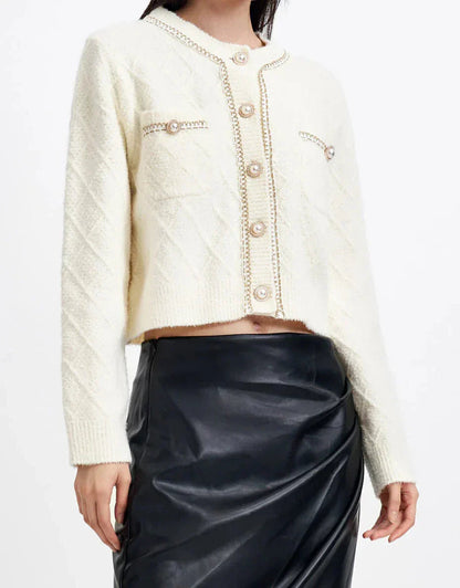 Elegantly Styled Cardigan for Everyday Wear