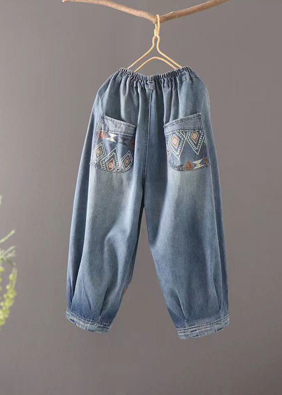 Well Tailored Pants with a Graceful Silhouette