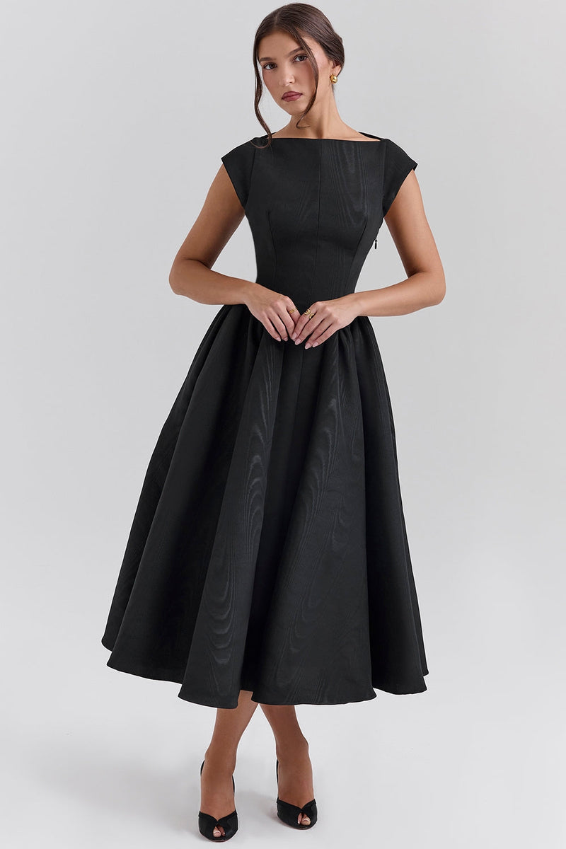 Sophisticated Dress with a Clean Classic Look